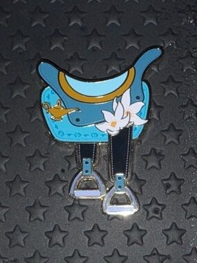 LE 500 Princess Jasmine PALM Disney Saddle Pin